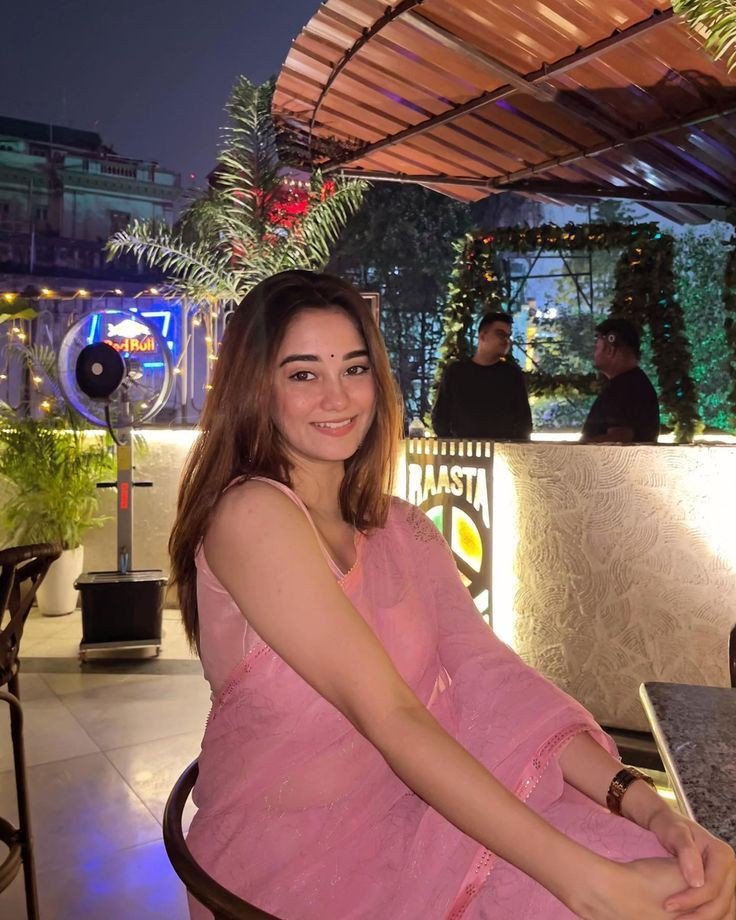 attitude-instagram-dp-for-girls-stylish attitude-instagram-dp-for-girls-stylish