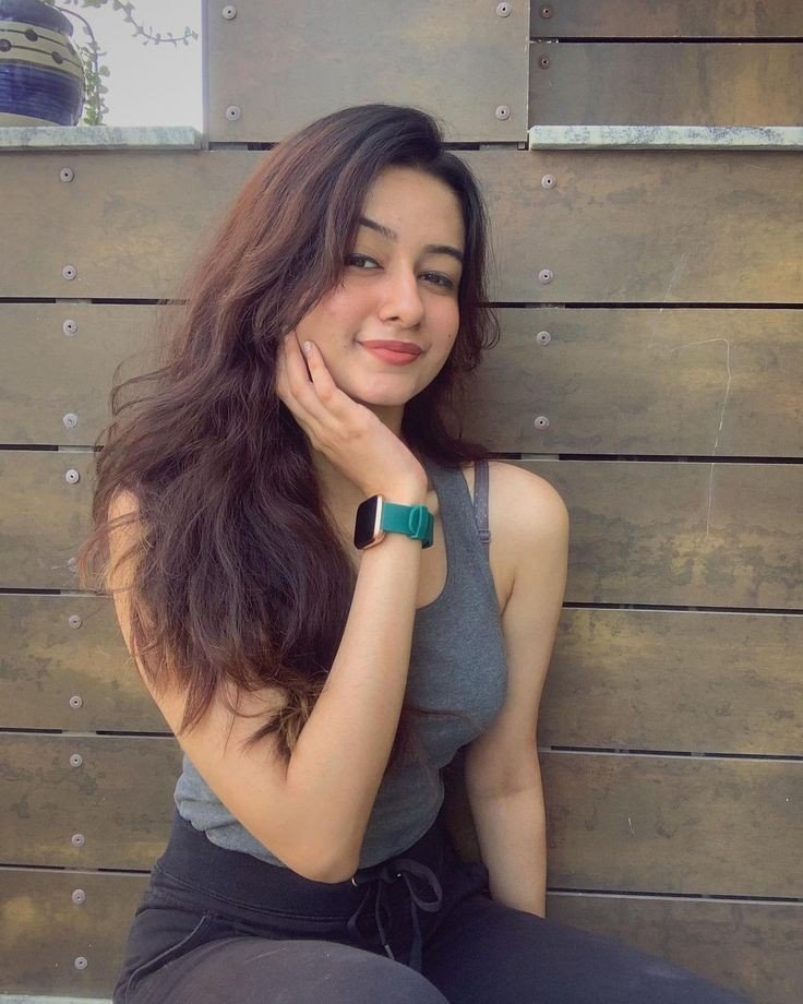 attractive-instagram-hidden-face-dp-for-girls attractive-instagram-hidden-face-dp-for-girls
