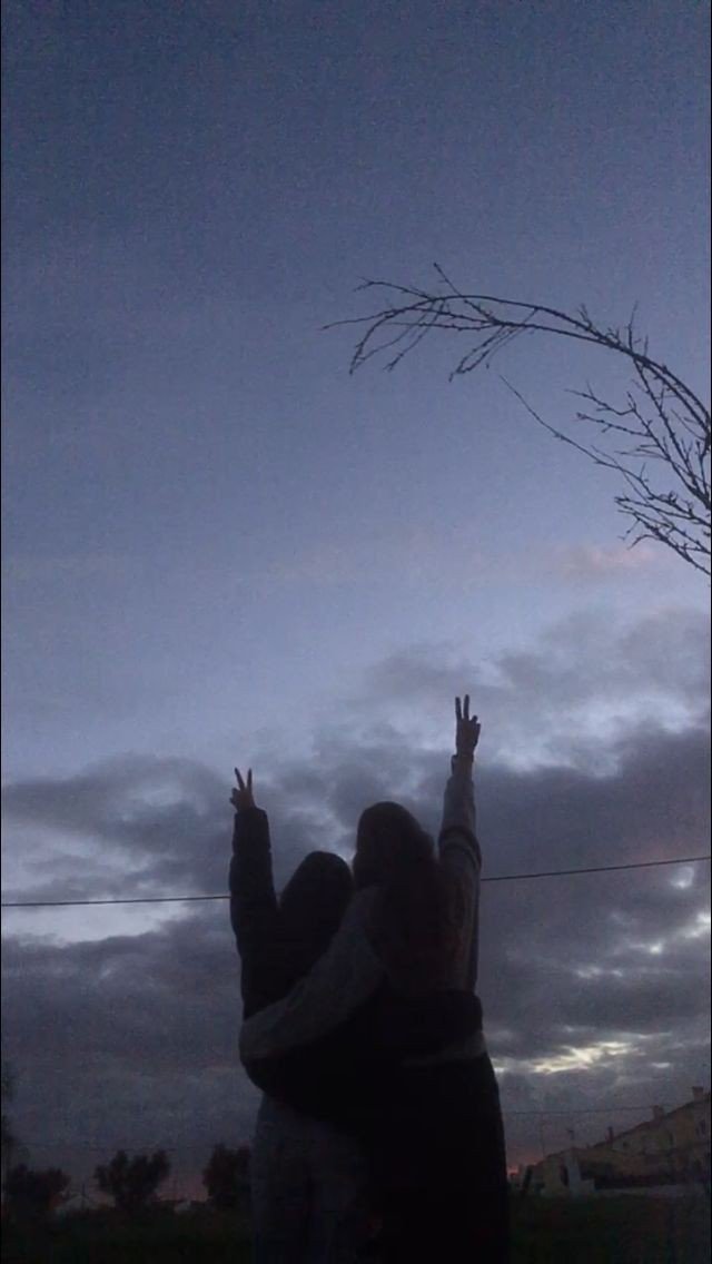 best-friends-dp-for-instagram-boy-and-girl best-friends-dp-for-instagram-boy-and-girl