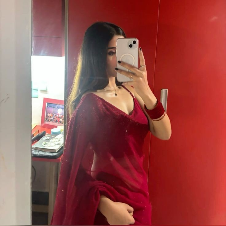 cute-instagram-dp-for-girls-aesthetic cute-instagram-dp-for-girls-aesthetic