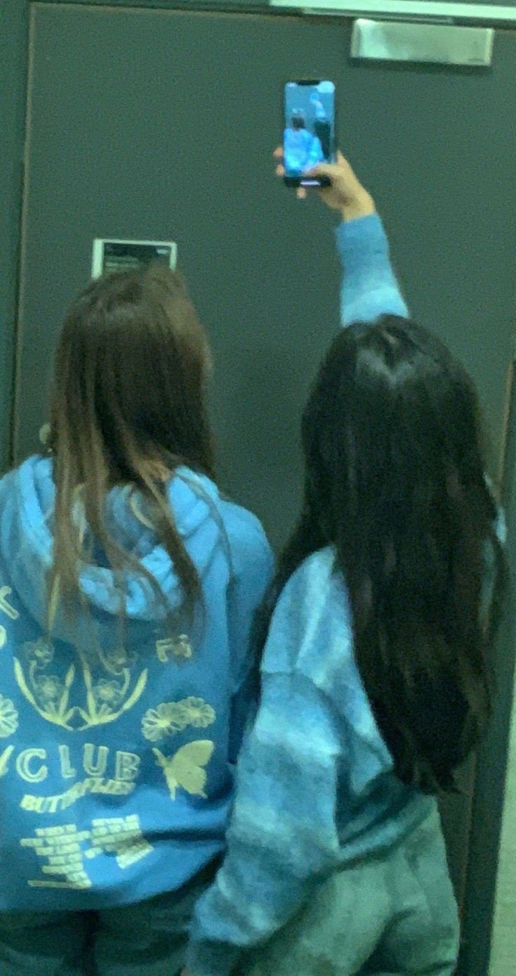 friends-dp-couple friends-dp-couple