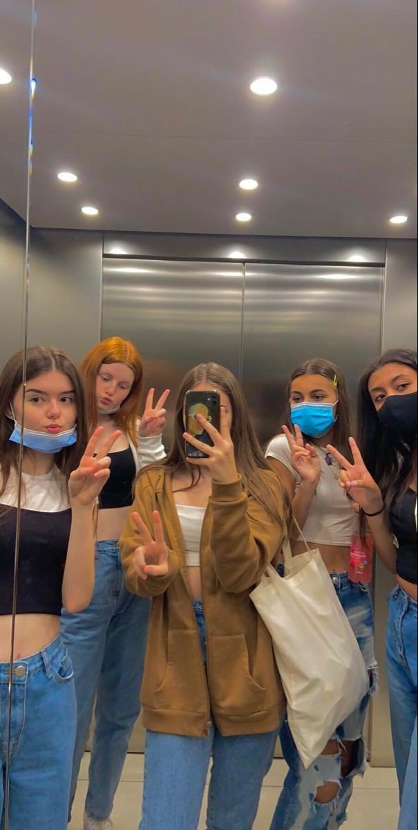 friends-group-dp-attitude-girl friends-group-dp-attitude-girl