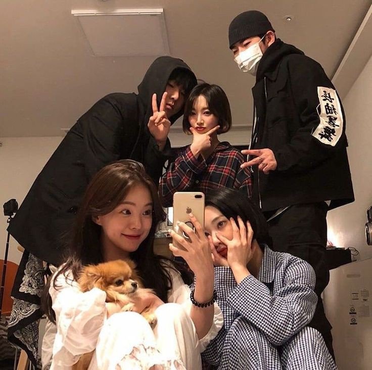 friends-group-dp-cartoon-for-whatsapp friends-group-dp-cartoon-for-whatsapp