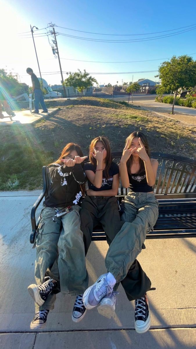 friends-group-dp-download friends-group-dp-download