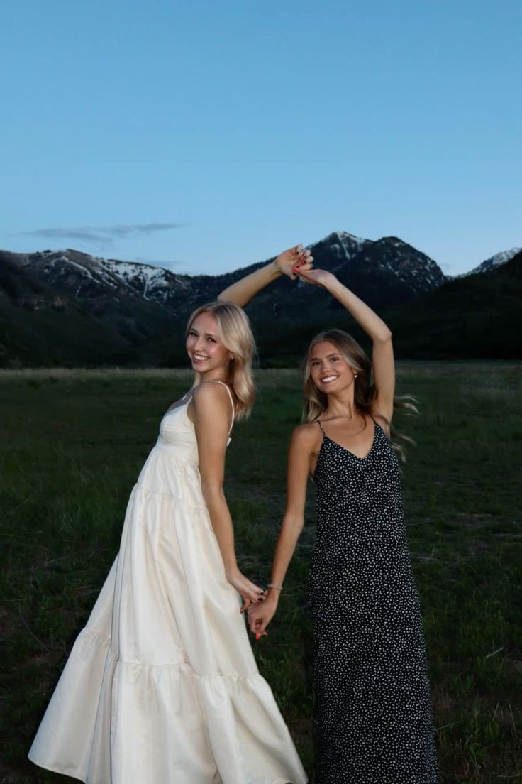 friends-group-dp-girl-whatsapp-download friends-group-dp-girl-whatsapp-download