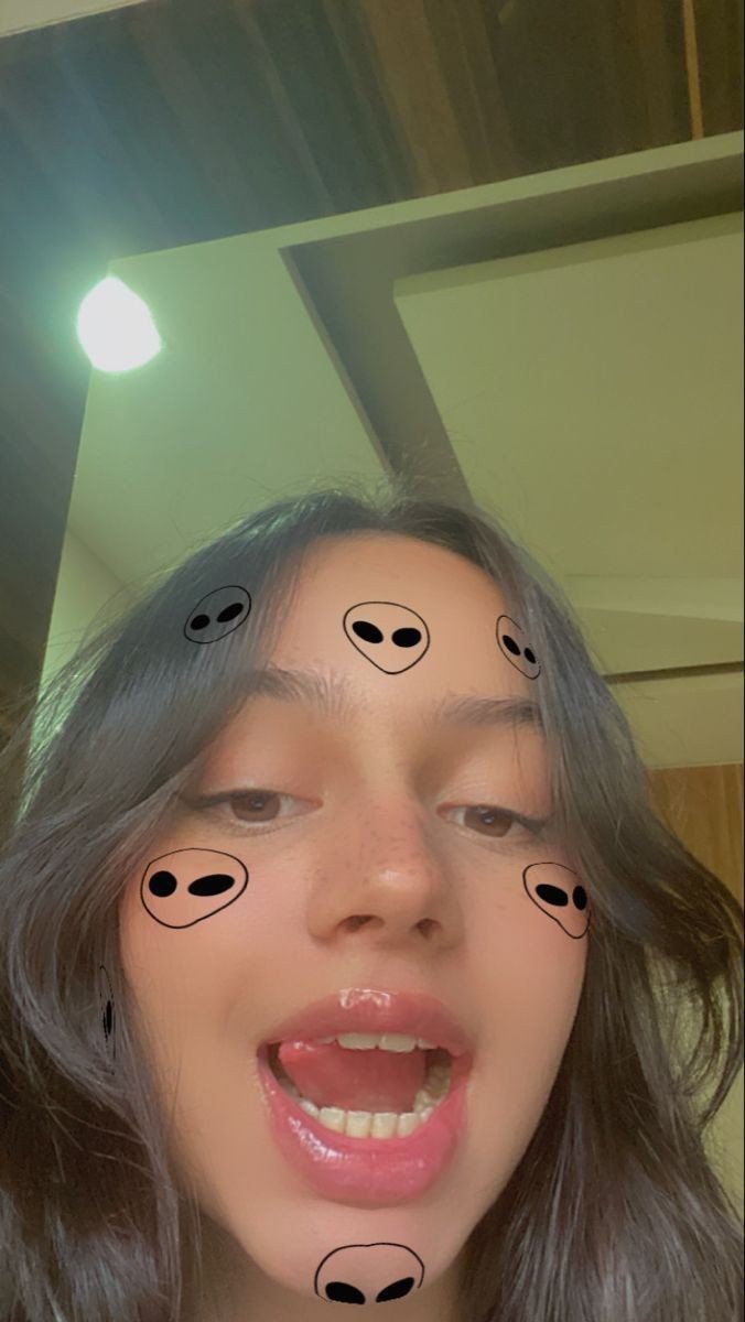 hide-face-girl-pic hide-face-girl-pic