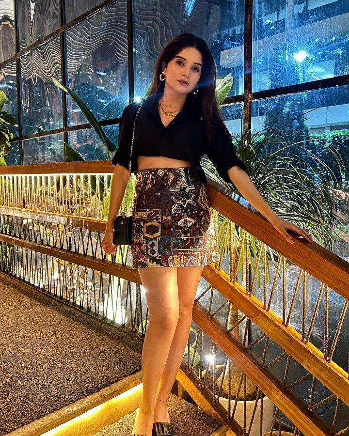 instagram-dp-for-girls-alone instagram-dp-for-girls-alone