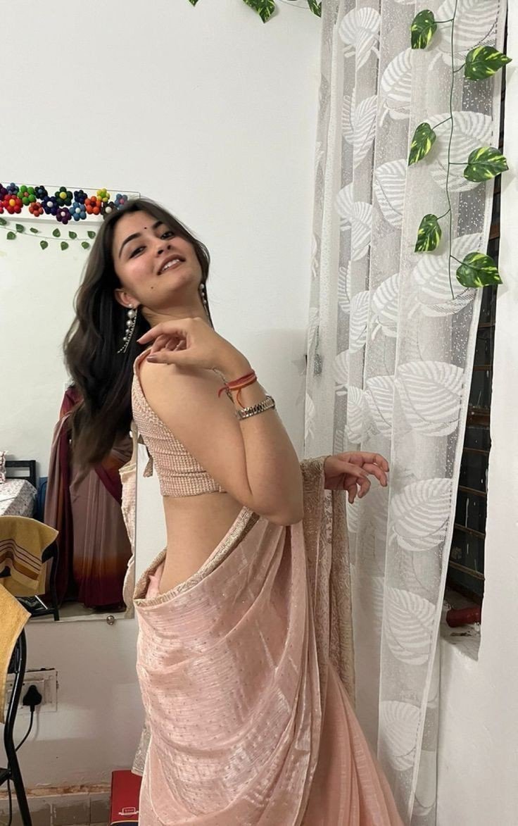instagram-dp-for-girls-alone instagram-dp-for-girls-alone