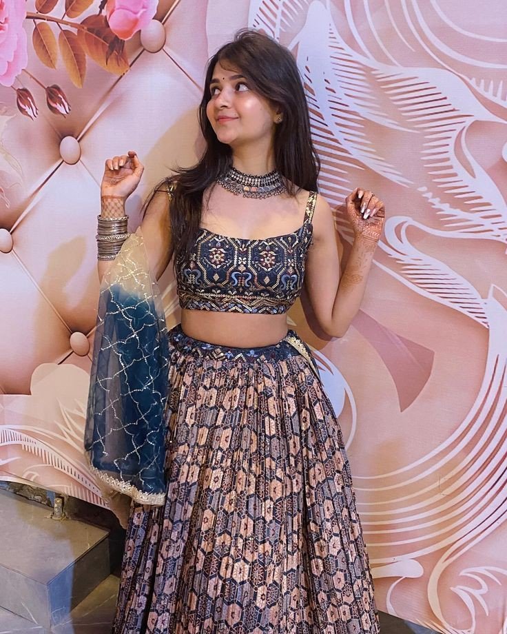 instagram-dp-for-girls-attitude-stylish instagram-dp-for-girls-attitude-stylish