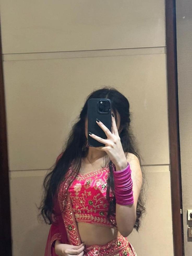 instagram-girls-dp-black-stylish-simple instagram-girls-dp-black-stylish-simple