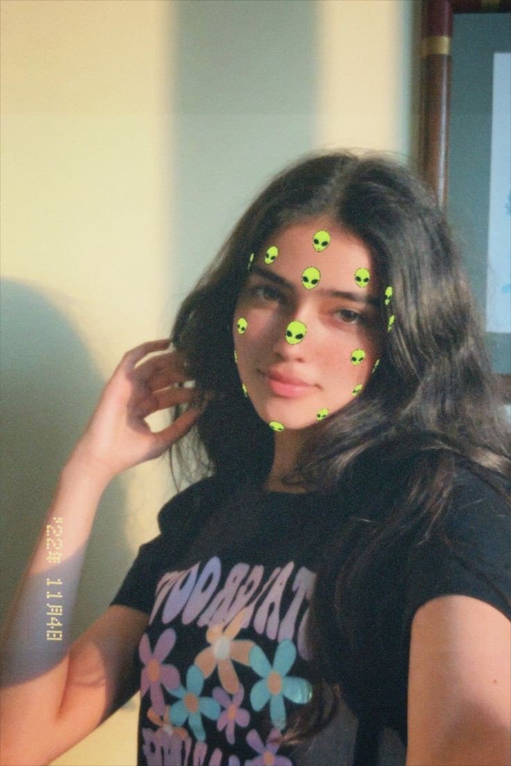 pakistani-hide-face-girl-pic pakistani-hide-face-girl-pic