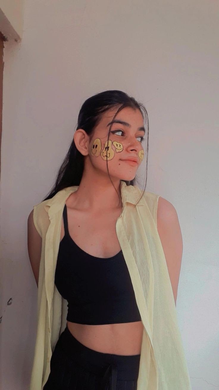 real-hide-face-girl-pic real-hide-face-girl-pic