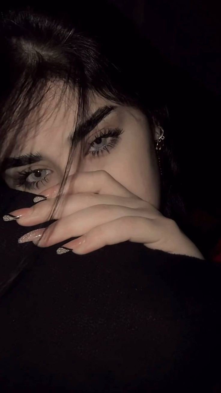aesthetic-dp-for-instagram-girl-attitude aesthetic-dp-for-instagram-girl-attitude