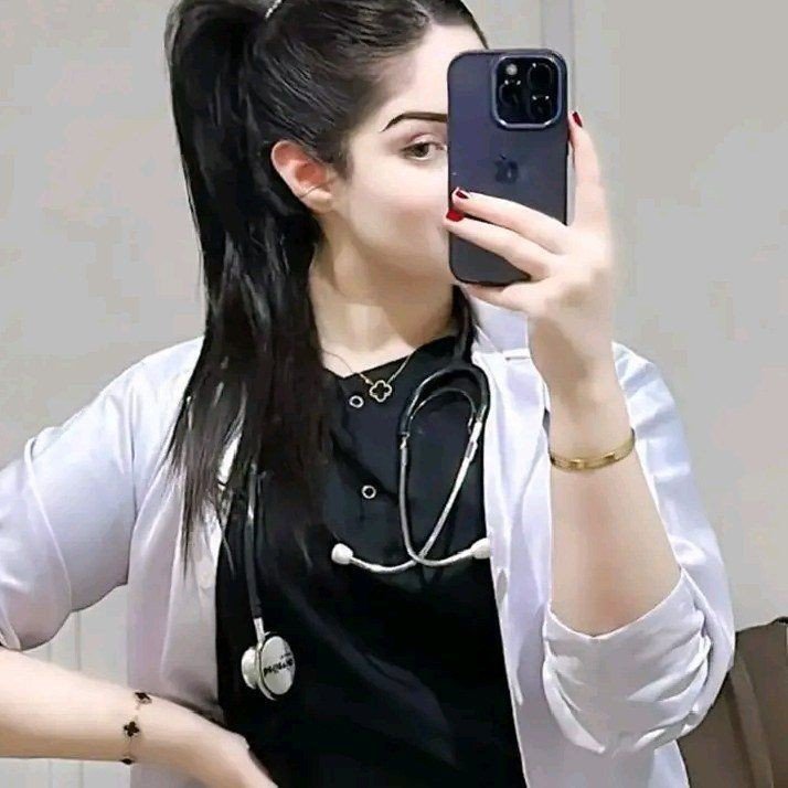 anime-girl-dp-for-instagram-mirror-selfie anime-girl-dp-for-instagram-mirror-selfie