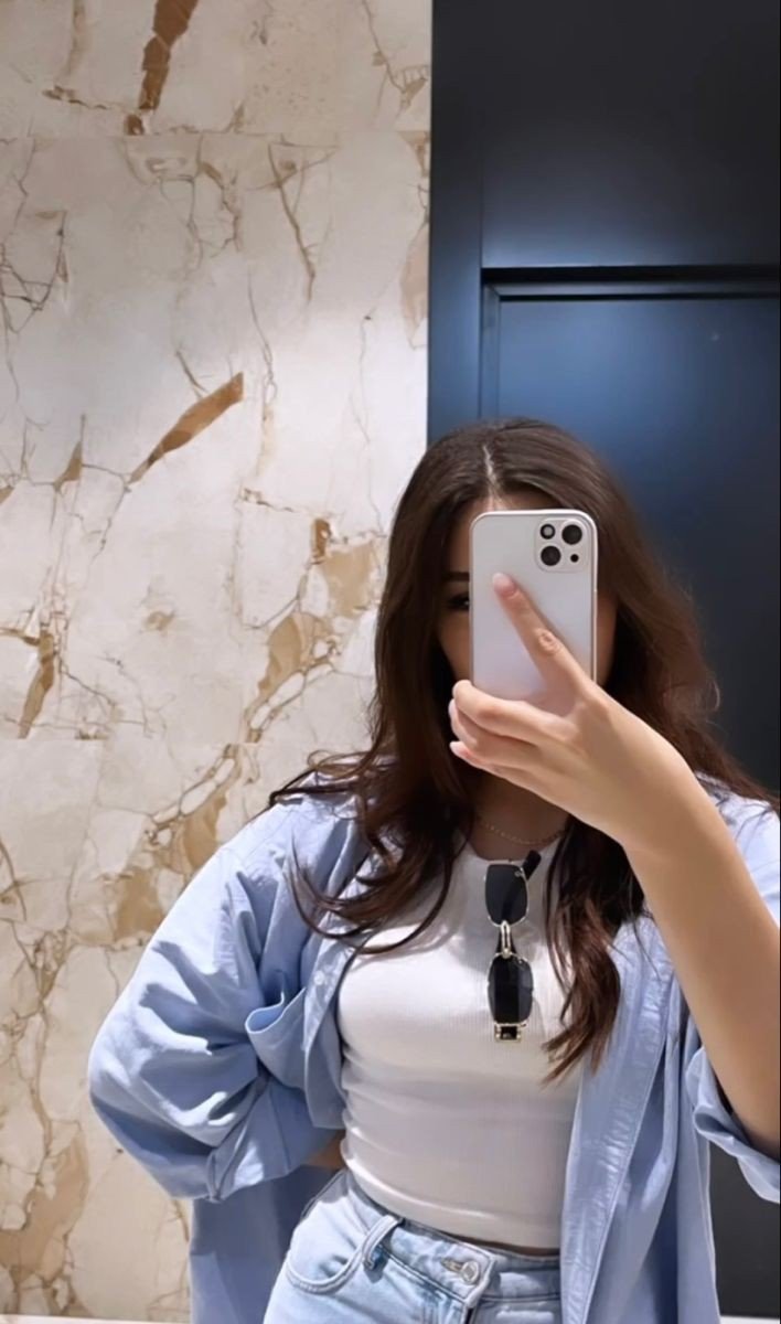 boys-mirror-selfie-dp-for-instagram boys-mirror-selfie-dp-for-instagram