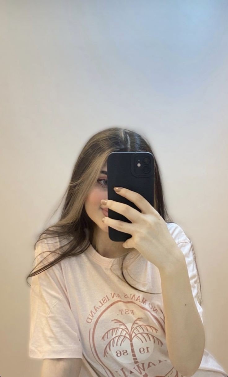 mirror-selfie-boy-dp-stylish mirror-selfie-boy-dp-stylish