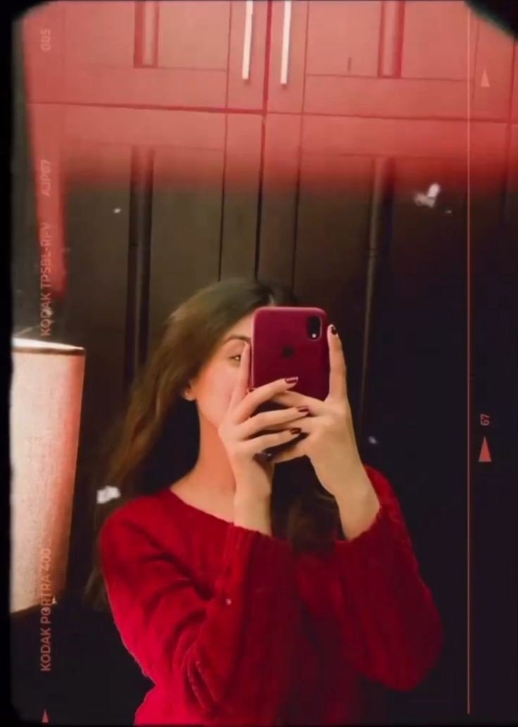 mirror-selfie-dp-for-instagram-girl-aesthetic mirror-selfie-dp-for-instagram-girl-aesthetic