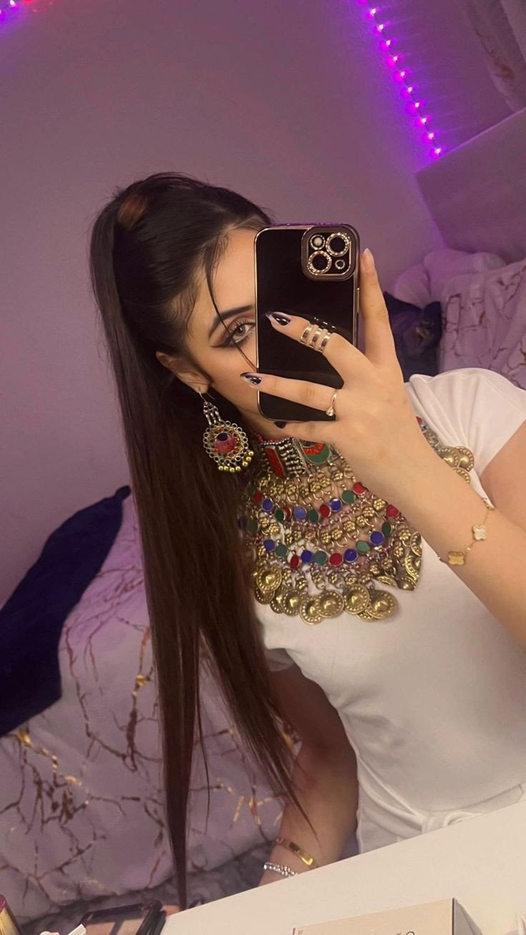 mirror-selfie-dp-girl-aesthetic mirror-selfie-dp-girl-aesthetic