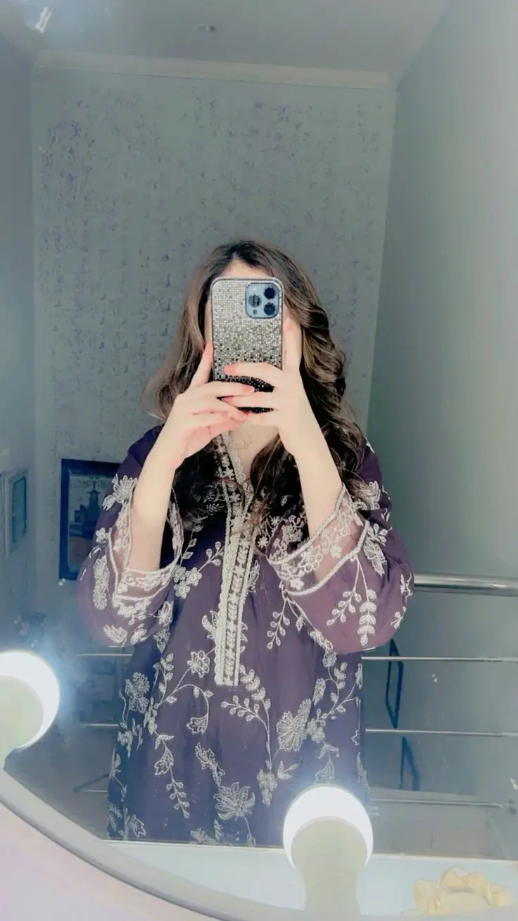 aesthetic-dp-for-instagram-for-girl-attitude aesthetic-dp-for-instagram-for-girl-attitude