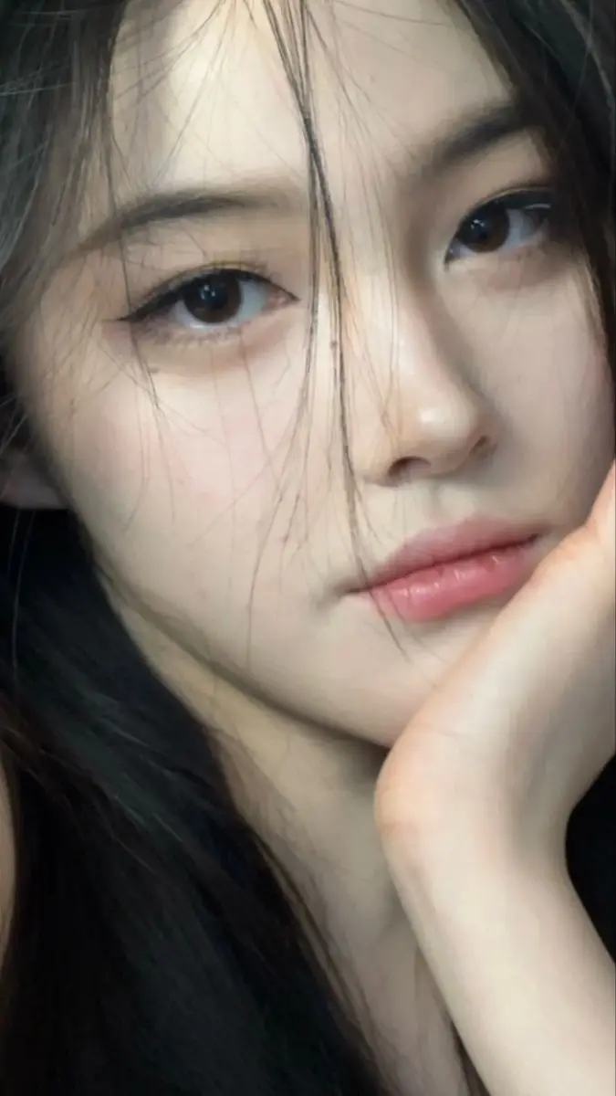 aesthetic-korean-girl-pic-hidden-face