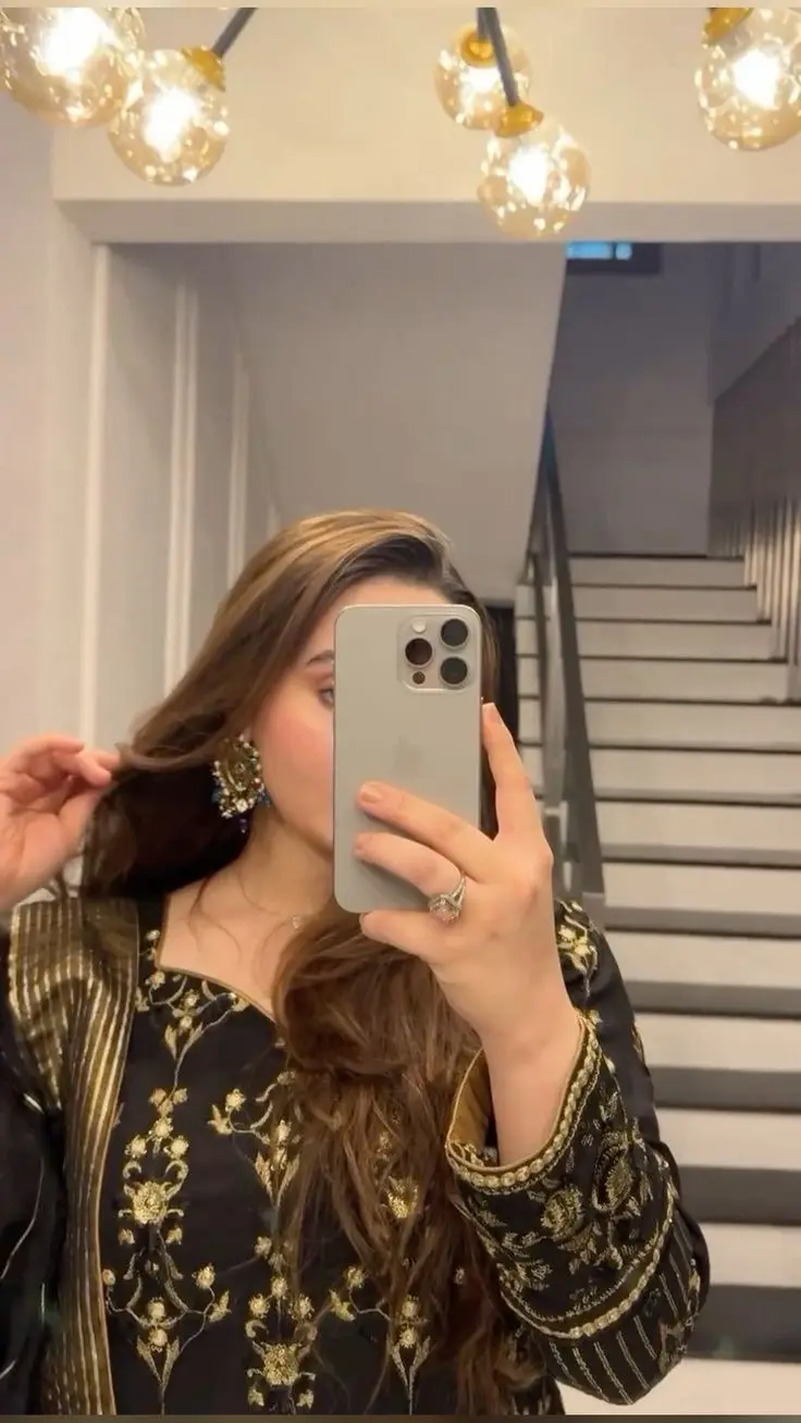 attitude-attitude-girl-dp-for-instagram attitude-attitude-girl-dp-for-instagram