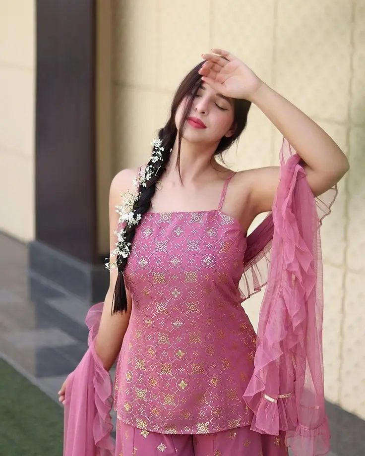 attitude-girls-dp-cute attitude-girls-dp-cute