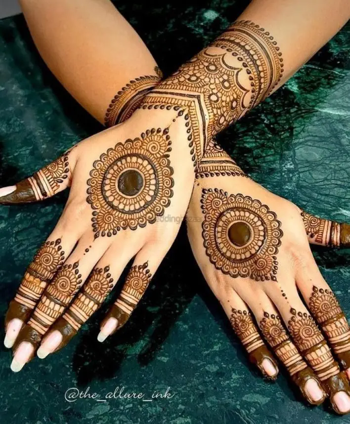 back-hand-mehndi-design-cute back-hand-mehndi-design-cute