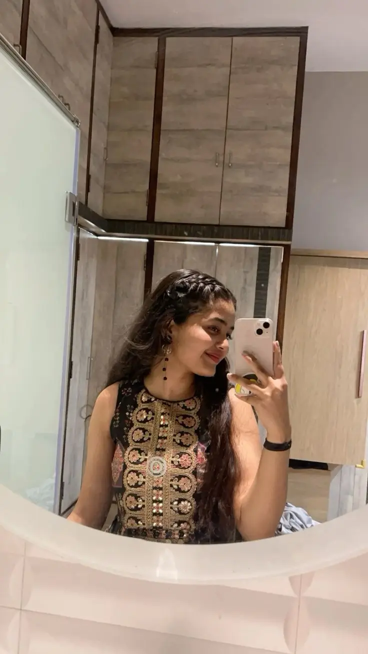 best-single-girl-dp-for-whatsapp-in-english best-single-girl-dp-for-whatsapp-in-english