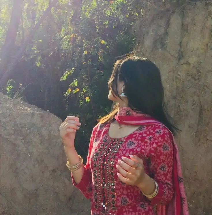 black-attitude-girl-dp black-attitude-girl-dp