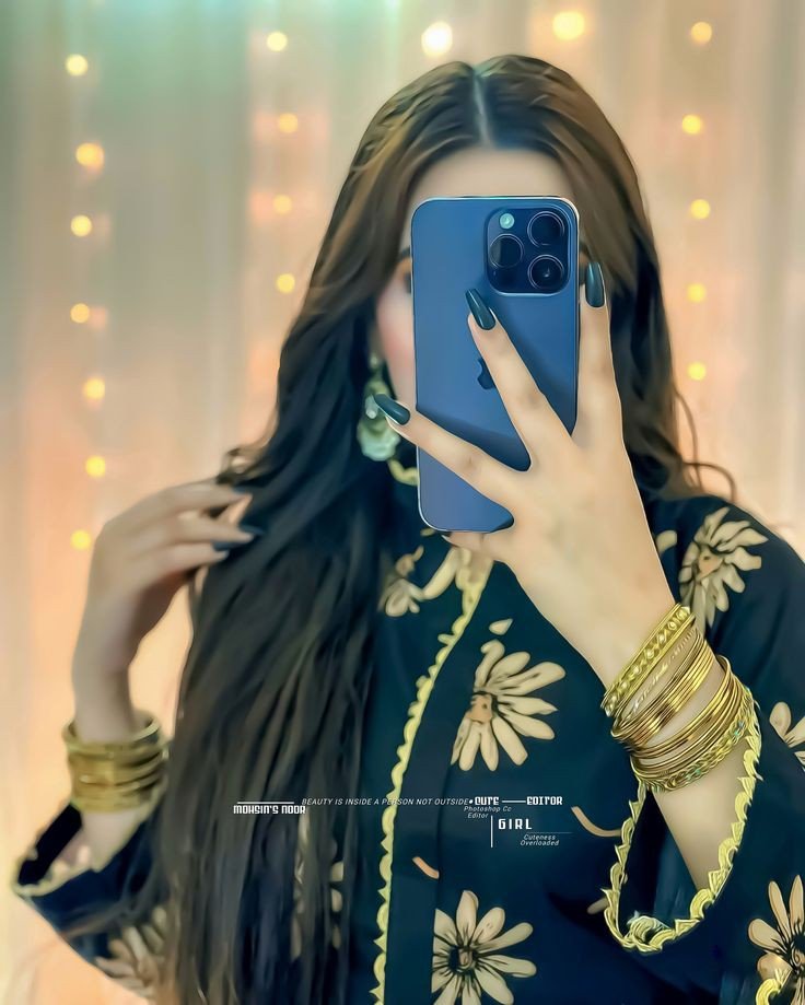 cat-mirror-selfie-dp cat-mirror-selfie-dp