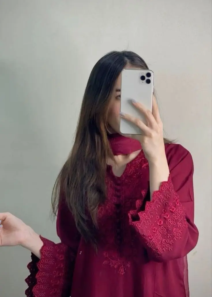 cool-attitude-girls-dp-stylish cool-attitude-girls-dp-stylish