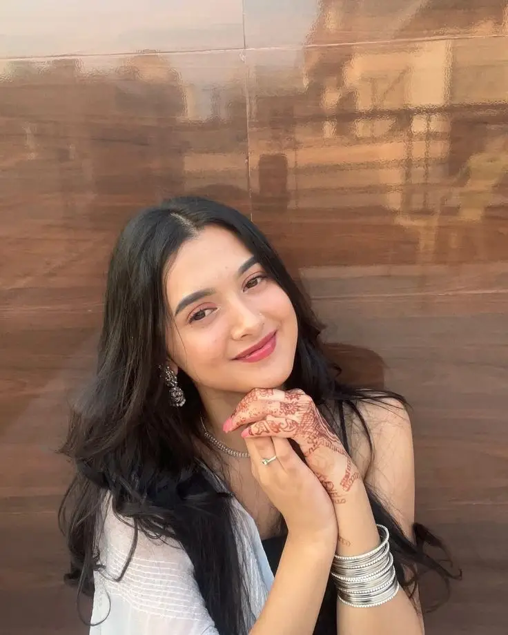 cute-simple-girl-picture cute-simple-girl-picture