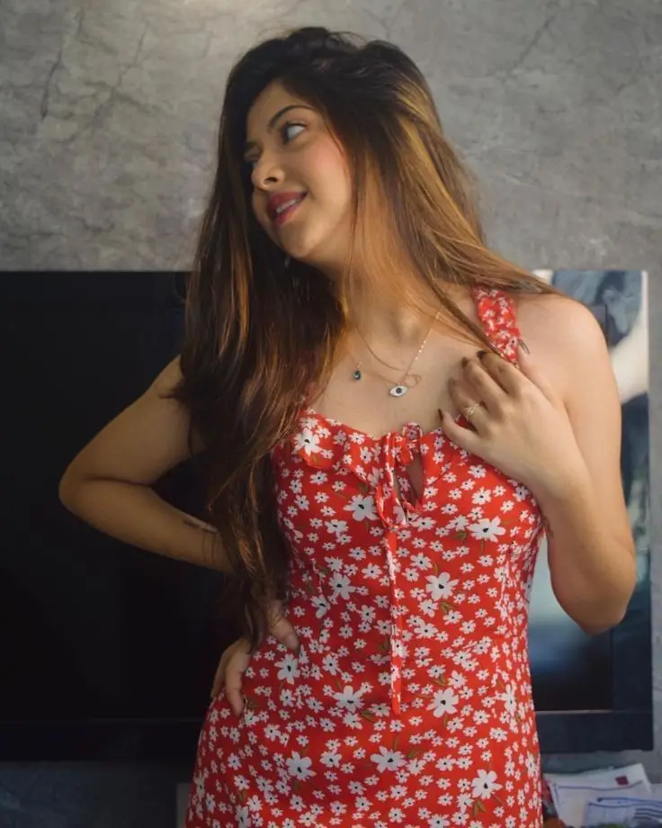 instagram-unique-attitude-girls-dp instagram-unique-attitude-girls-dp