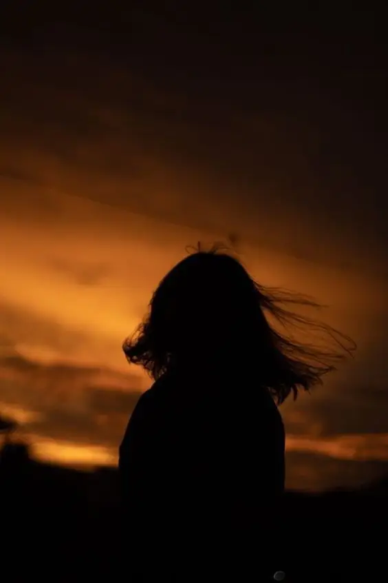 sad-dp-girl-back-side