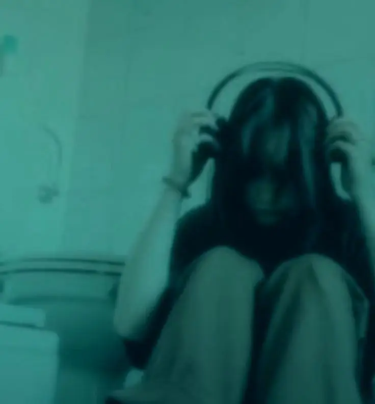 sad-girl-dp-anime-love