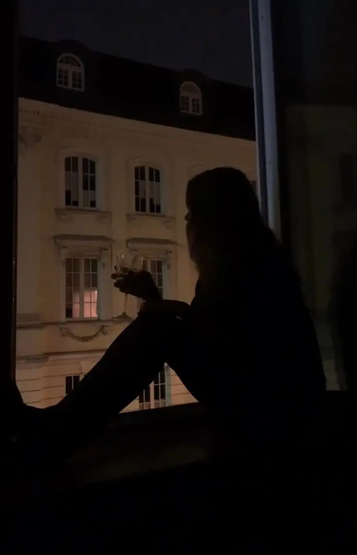 sad-girl-dp-cartoon-for-instagram-download