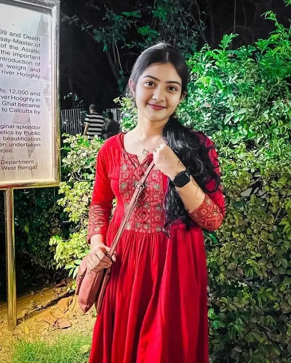 simple-cute-girl-pic-cartoon-download simple-cute-girl-pic-cartoon-download