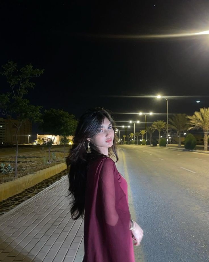 single-attitude-girl-dp single-attitude-girl-dp