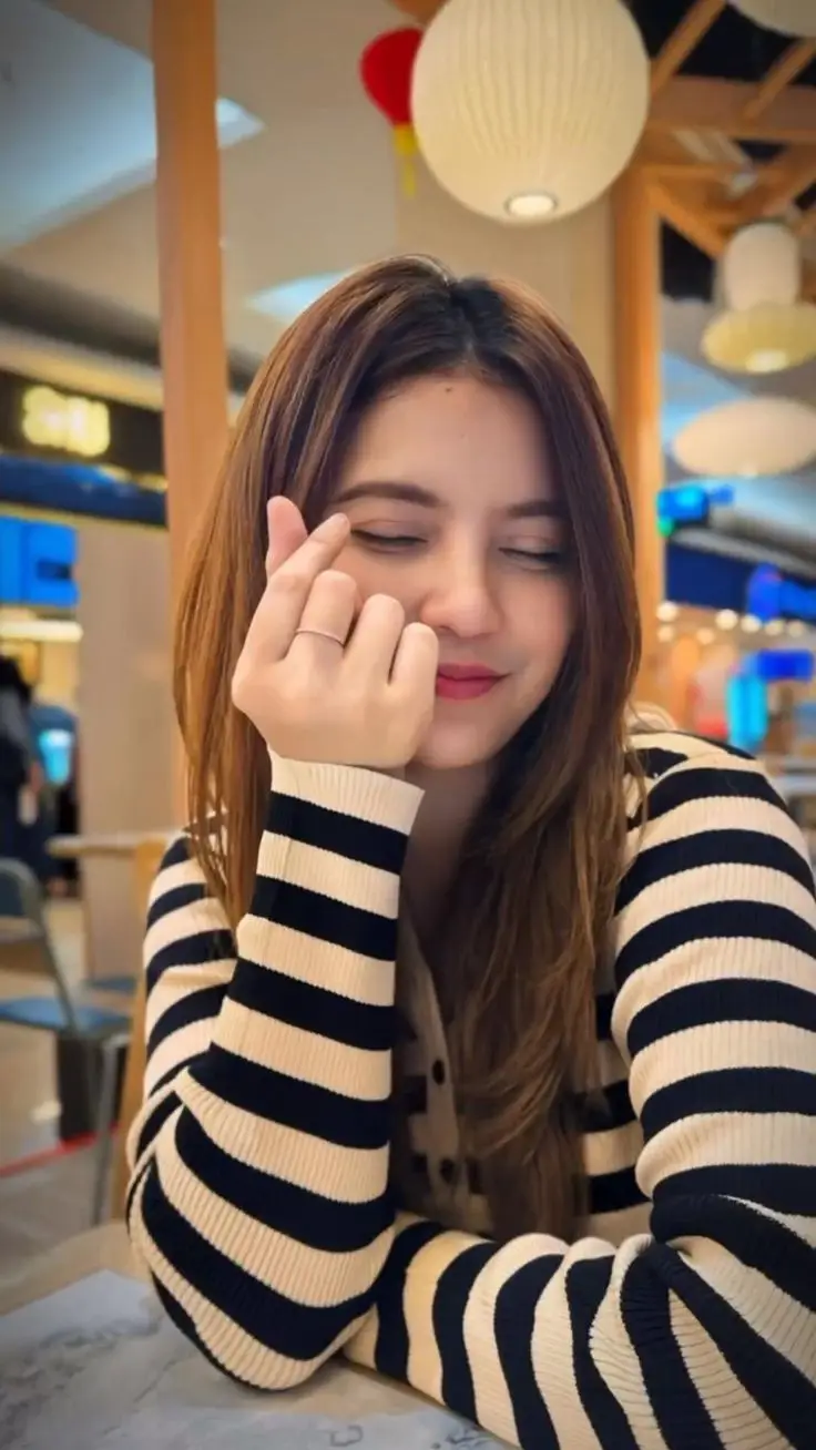 single-girl-attitude-dp-black-for-instagram single-girl-attitude-dp-black-for-instagram