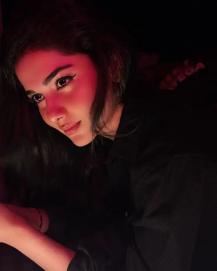 single-girl-dp-cartoon single-girl-dp-cartoon