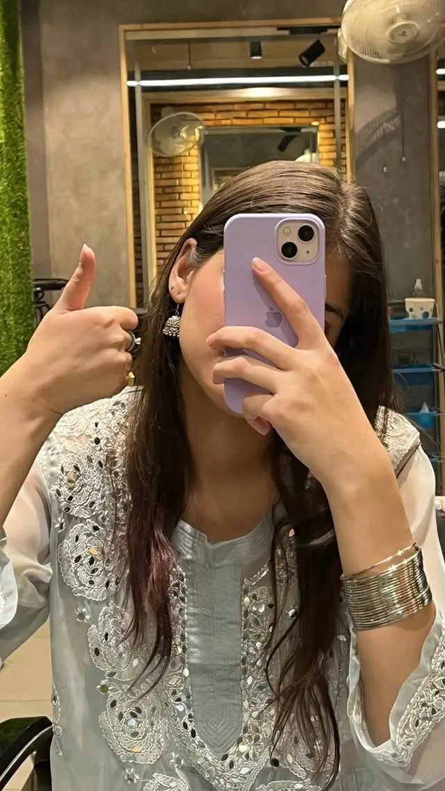 single-girl-dp-happy-download single-girl-dp-happy-download