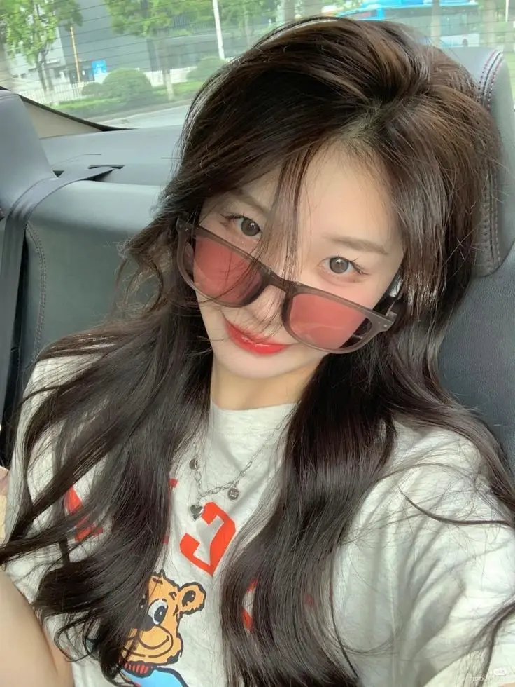 Read more about the article [1159+] Korean Girl Dp, Images, Photos, Pics, Pictures & Wallpapers (2025)