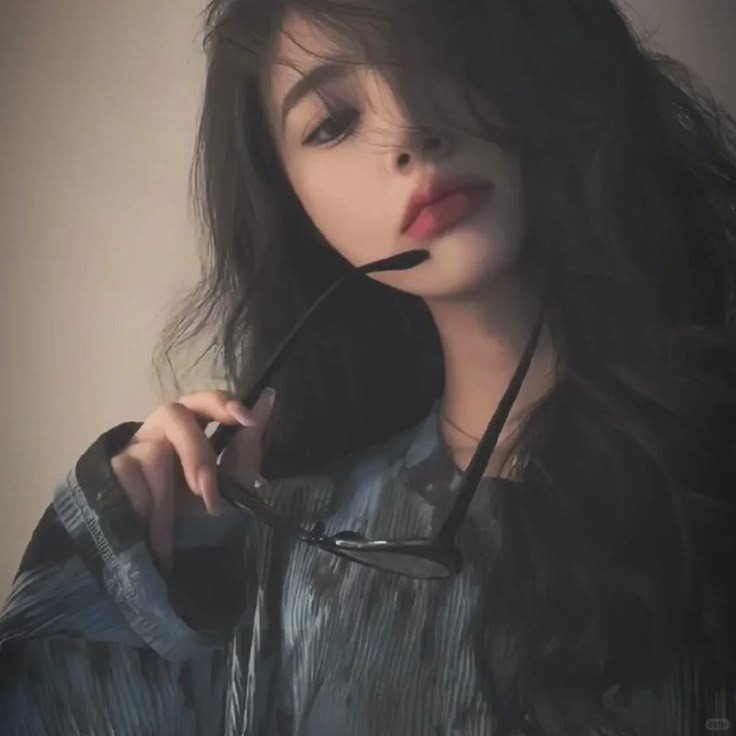 Read more about the article [1188+] Cute Simple Girl Pic, Dp, Images, Photos, Pictures & Wallpapers (2025)